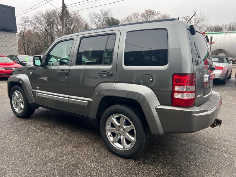 Jeep Liberty Sport 4WD 2012