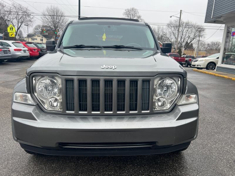 Jeep Liberty Sport 4WD 2012
