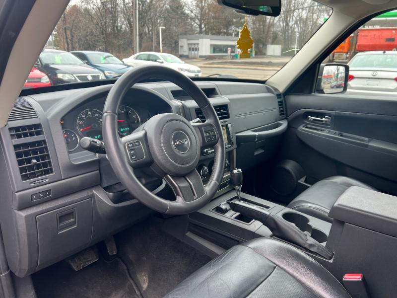 Jeep Liberty Sport 4WD 2012