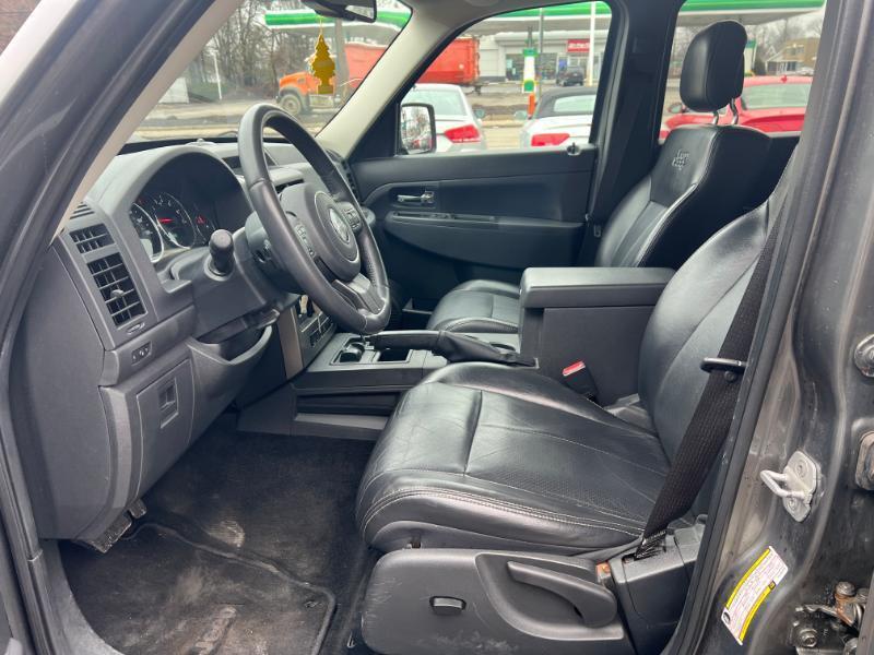 Jeep Liberty Sport 4WD 2012