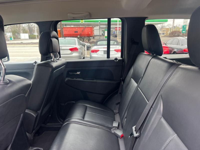 Jeep Liberty Sport 4WD 2012