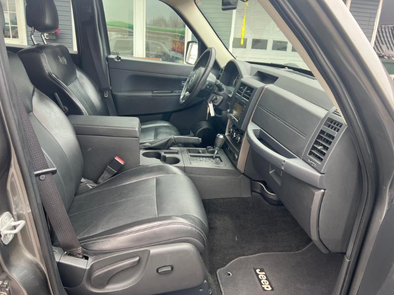 Jeep Liberty Sport 4WD 2012