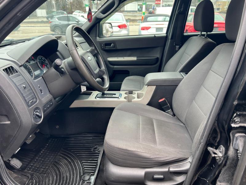 Ford Escape XLT 4WD 2011
