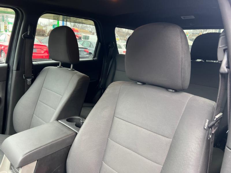 Ford Escape XLT 4WD 2011