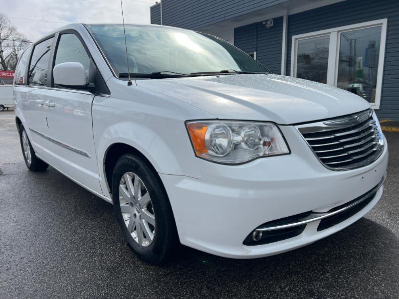 2015 Chrysler Town & Country Touring