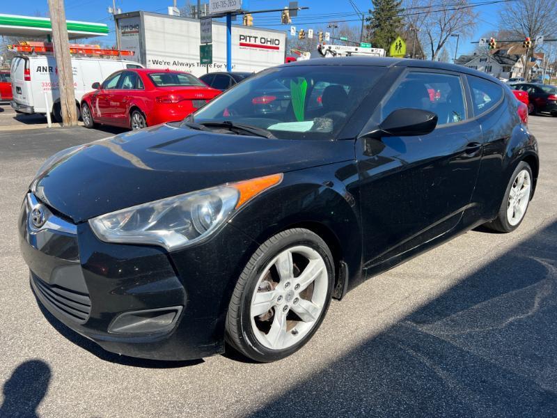 Hyundai Veloster Base 2013