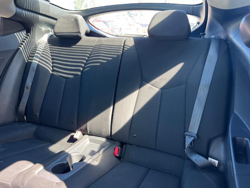 Hyundai Veloster Base 2013