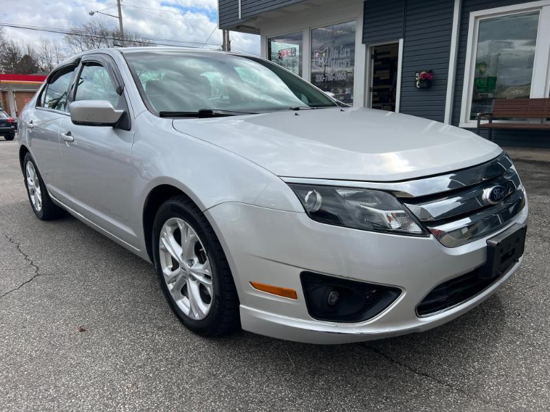 Ford Fusion SE 2012