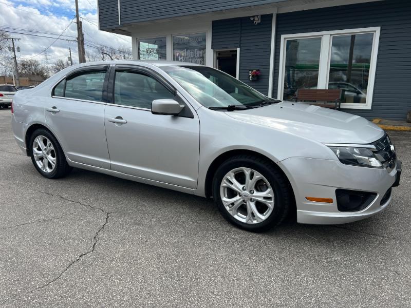 Ford Fusion SE 2012