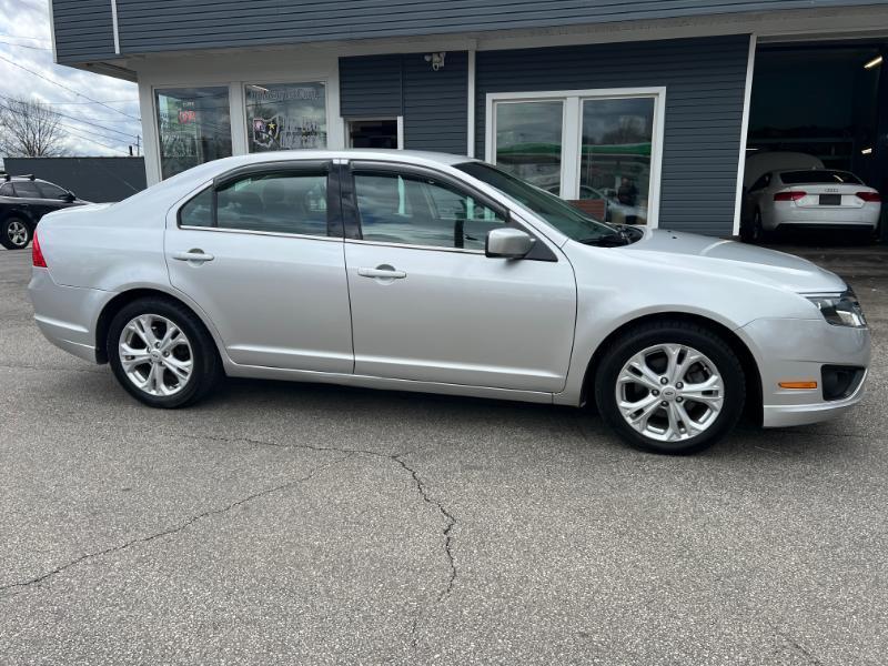Ford Fusion SE 2012