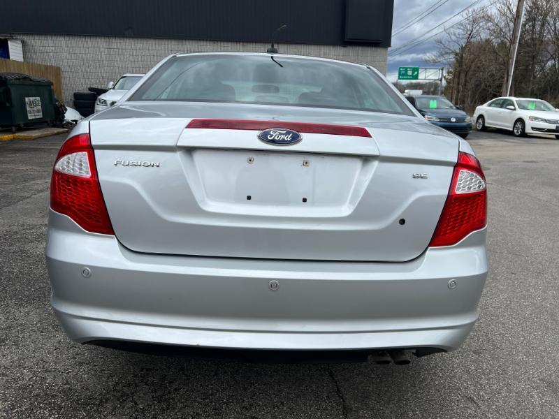 Ford Fusion SE 2012