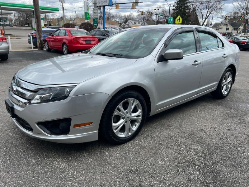 Ford Fusion SE 2012