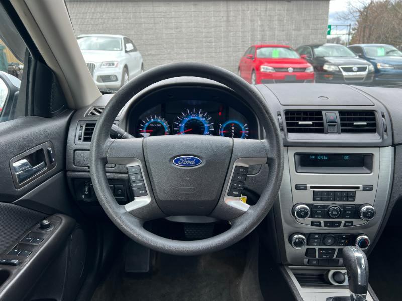 Ford Fusion SE 2012
