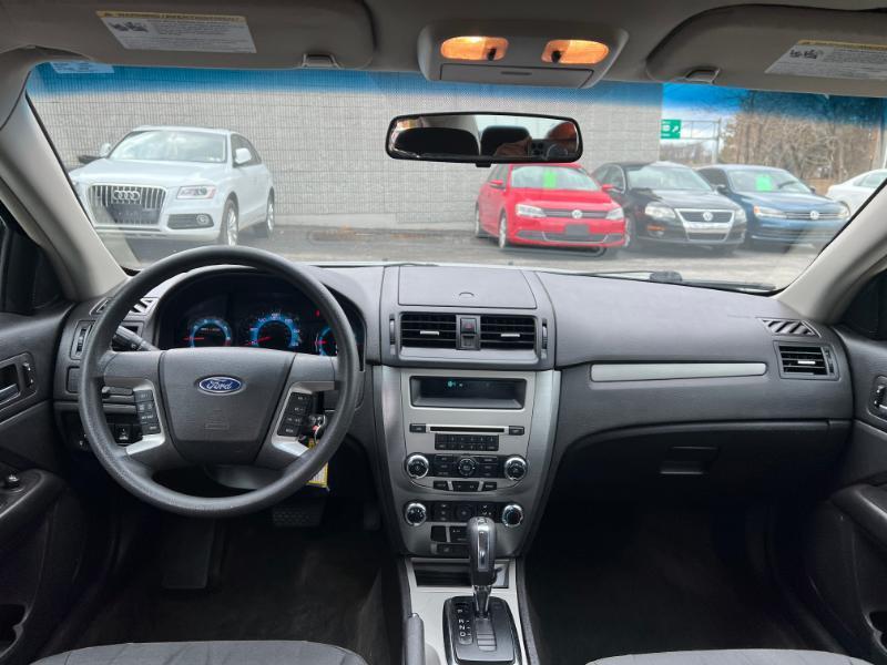 Ford Fusion SE 2012