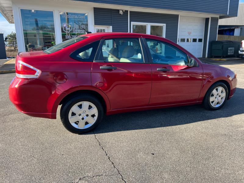 Ford Focus S Sedan 2010