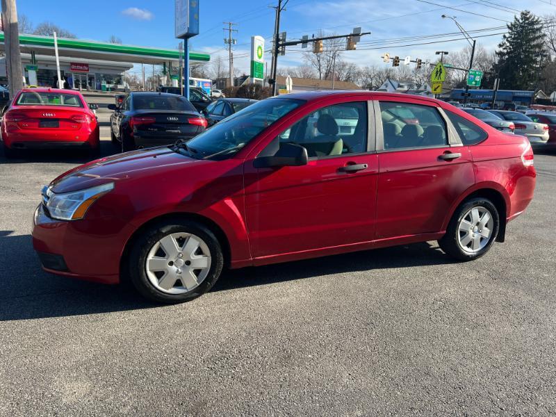 Ford Focus S Sedan 2010