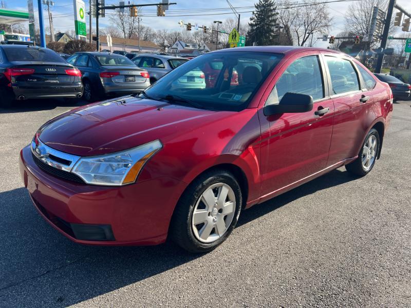Ford Focus S Sedan 2010