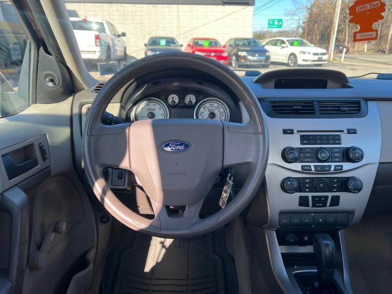 Ford Focus S Sedan 2010