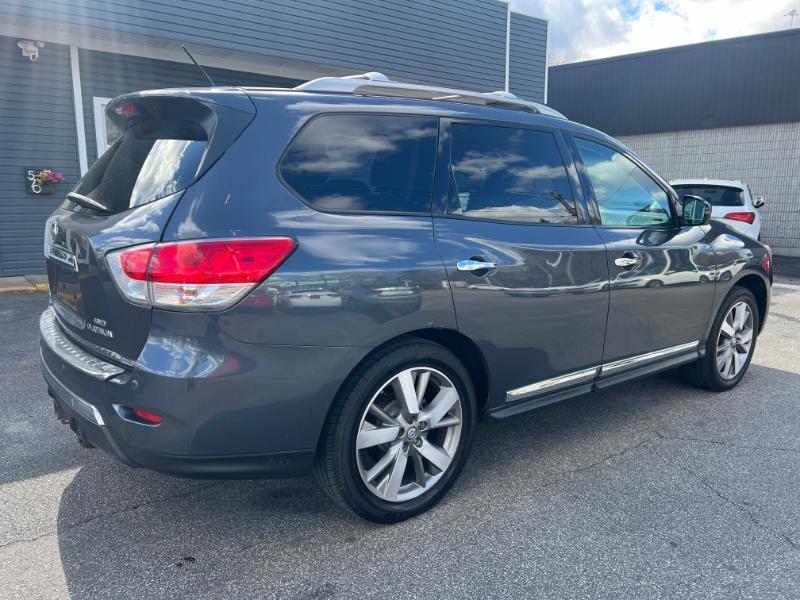 Nissan Pathfinder SV 4WD 2013