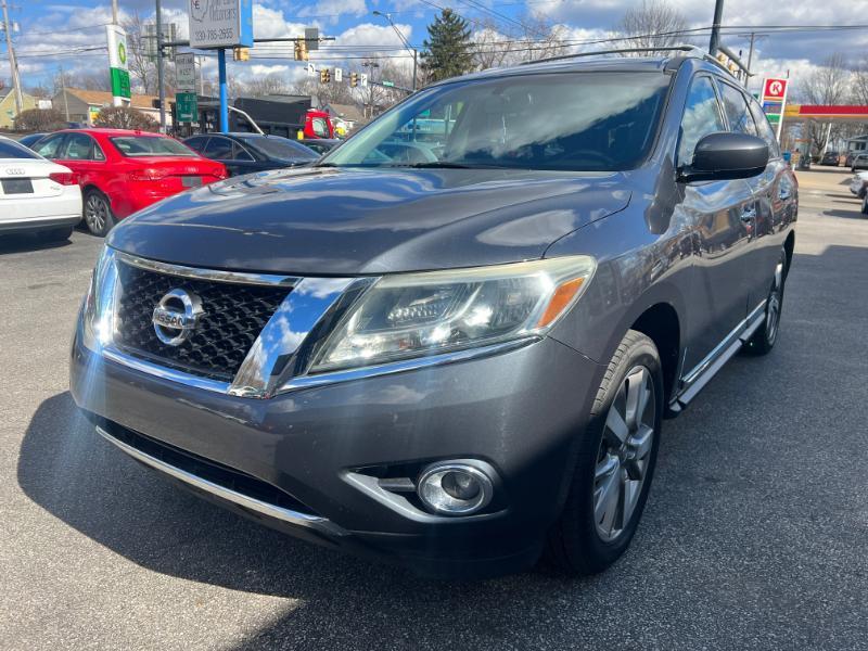 Nissan Pathfinder SV 4WD 2013