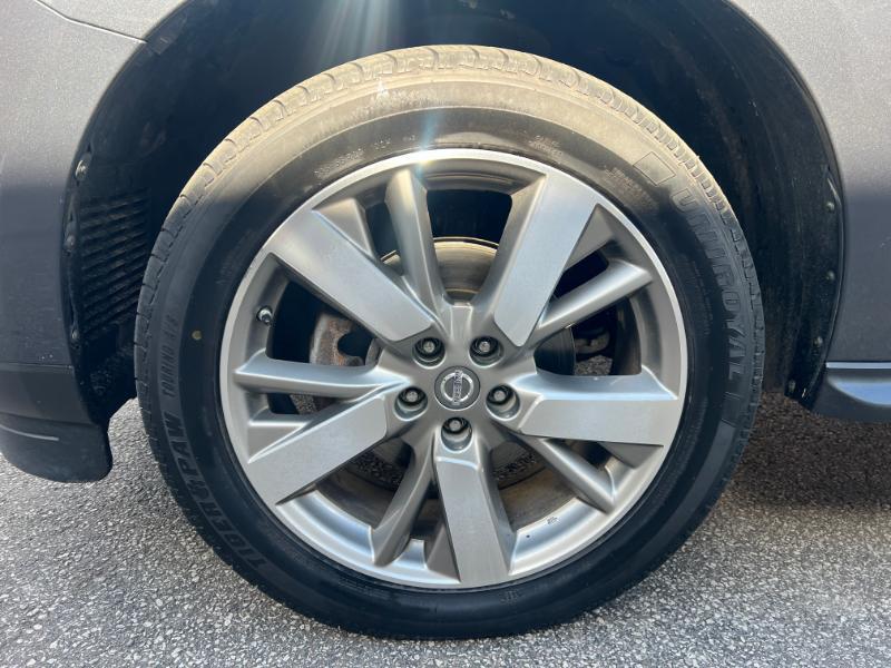 Nissan Pathfinder SV 4WD 2013