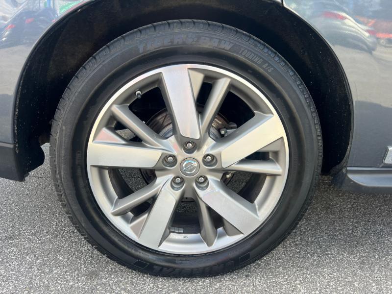 Nissan Pathfinder SV 4WD 2013