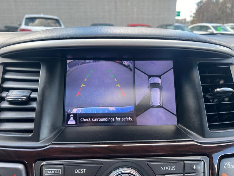 Nissan Pathfinder SV 4WD 2013