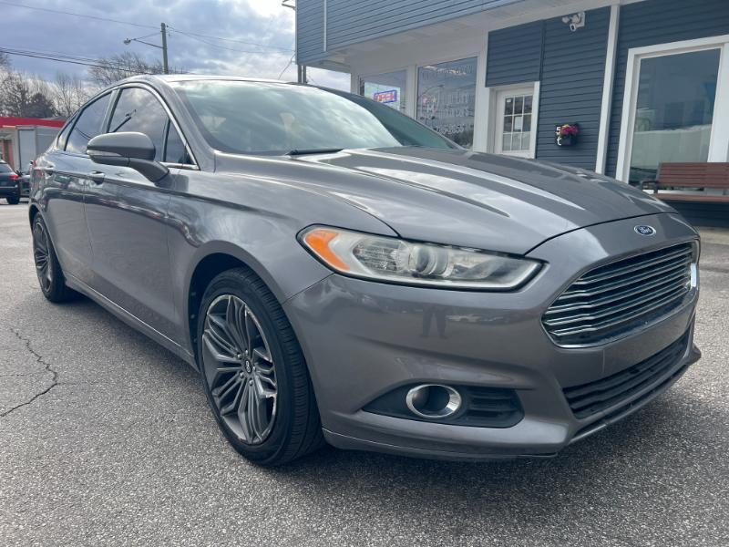 Ford Fusion SE 2013