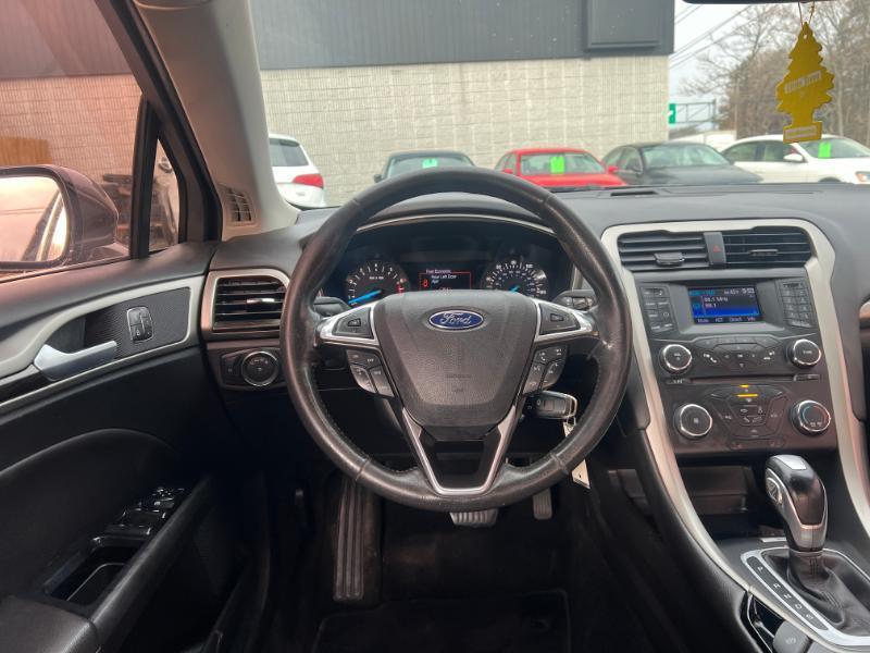 Ford Fusion SE 2013