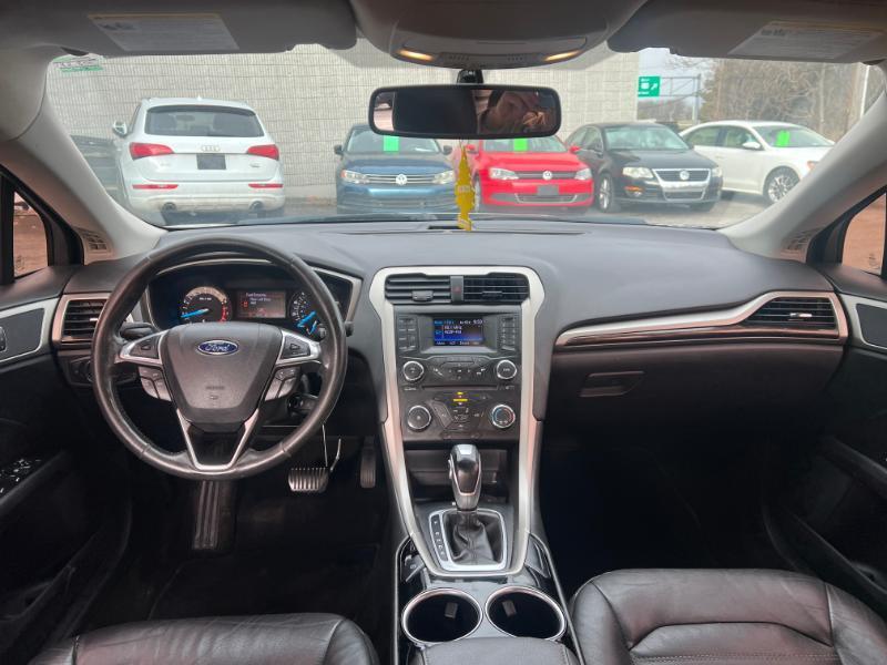 Ford Fusion SE 2013