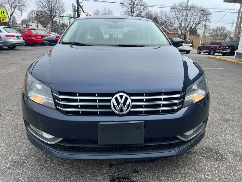 Volkswagen Passat 2.0L TDI SEL2 2012