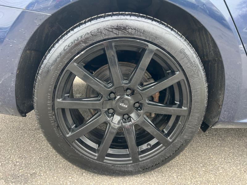 Volkswagen Passat 2.0L TDI SEL2 2012