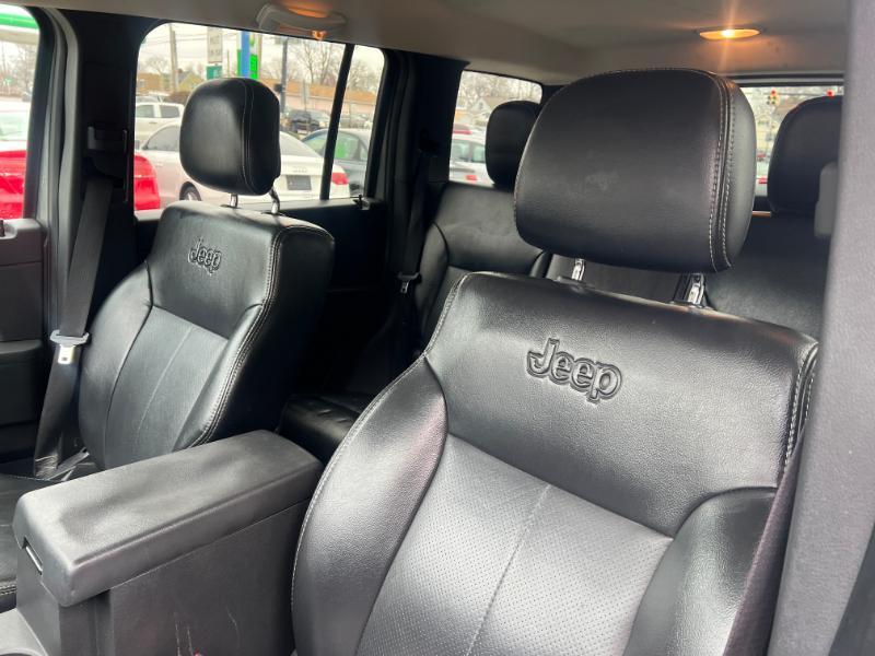 Jeep Liberty Sport 4WD 2012