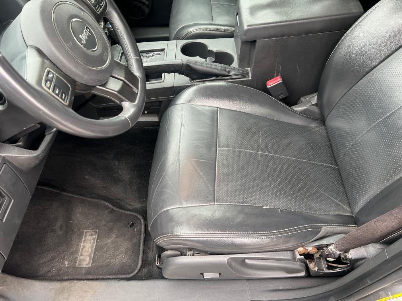 Jeep Liberty Sport 4WD 2012