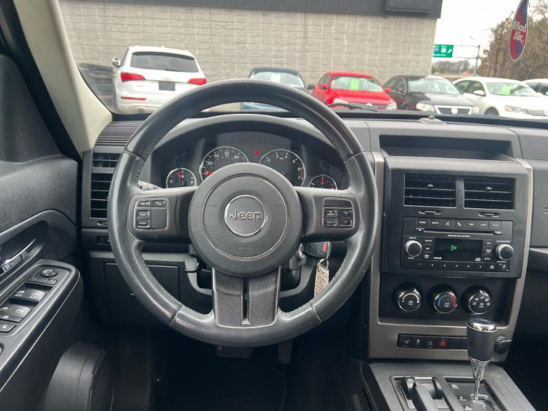 Jeep Liberty Sport 4WD 2012
