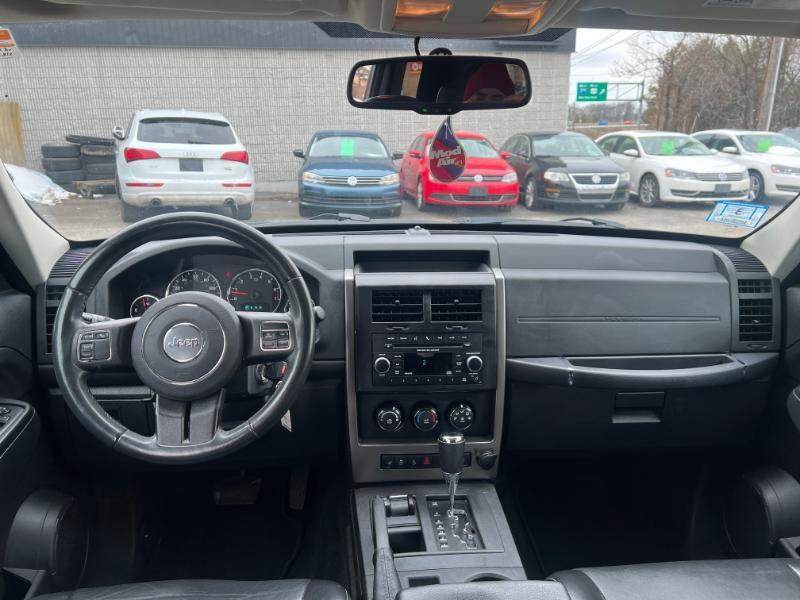 Jeep Liberty Sport 4WD 2012