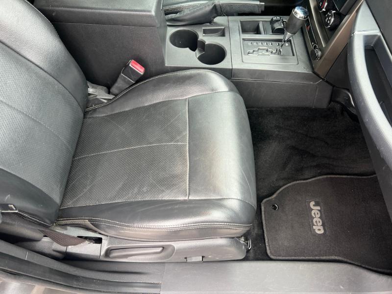 Jeep Liberty Sport 4WD 2012