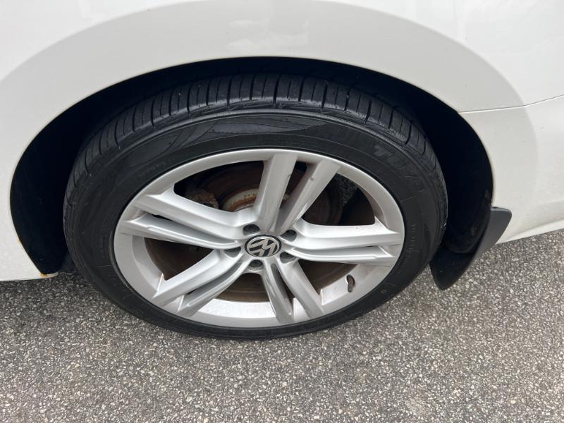 Volkswagen Passat 2.0L TDI SE AT 2014