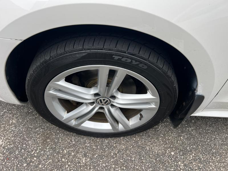 Volkswagen Passat 2.0L TDI SE AT 2014