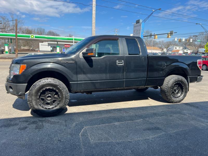 Ford F-150 XLT SuperCab 8-ft. Bed 4WD 2013