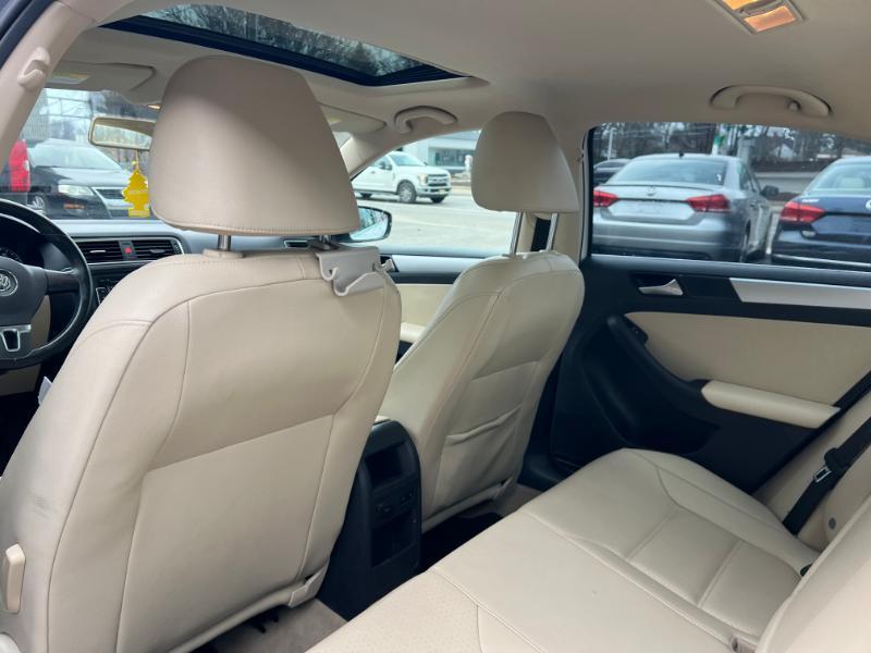 Volkswagen Jetta SE 2014