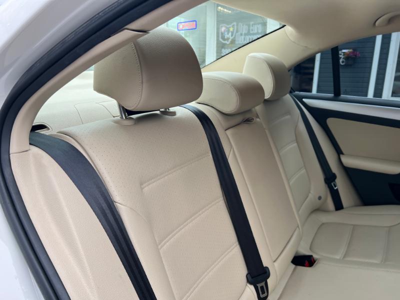 Volkswagen Jetta SE 2014