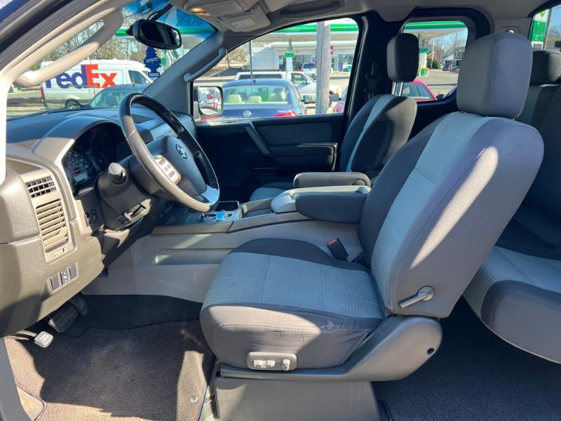 Nissan Titan XE King Cab 4WD 2004