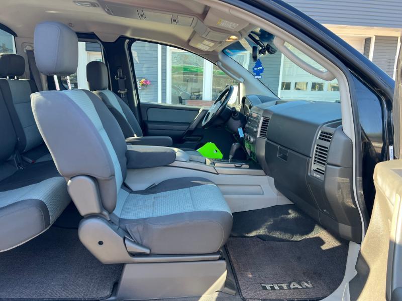 Nissan Titan XE King Cab 4WD 2004