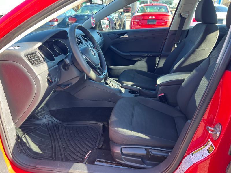 Volkswagen Jetta S 6A 2015