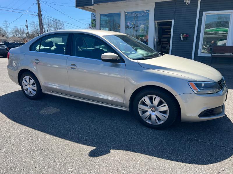 Volkswagen Jetta SE 2013
