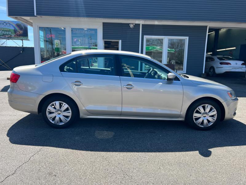 Volkswagen Jetta SE 2013