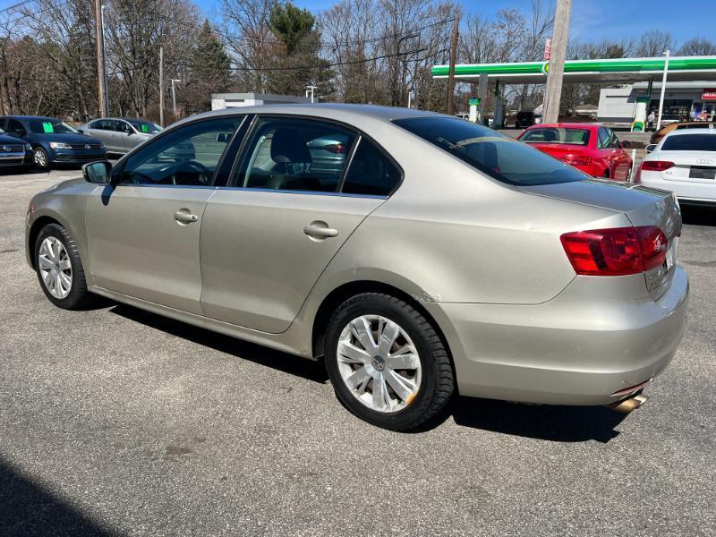 Volkswagen Jetta SE 2013