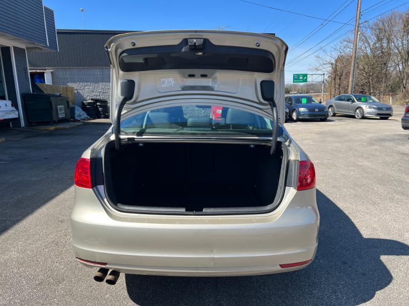 Volkswagen Jetta SE 2013