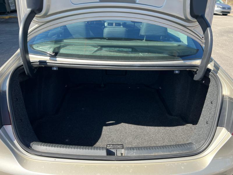 Volkswagen Jetta SE 2013